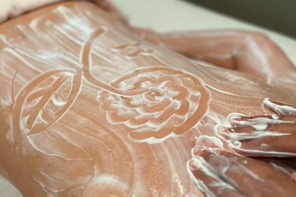 Krémová thajská masáž 90´ °regeneračná a uvoľňujúca°