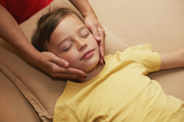 Detská masáž chrbta a šije °Na uvoľnenie°